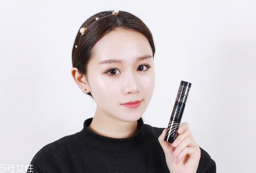 睫毛膏保质期一般是多久?过期的睫毛膏还能这样用 睫毛膏保质期一般是多久?过期的睫毛膏还能这样用