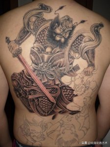 ​天师钟馗纹身，捉拿妖魔鬼怪，还人家正道沧桑，就问你牛不牛