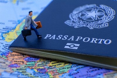 ​我国144小时免签政策是谁提出的？免签的国家有哪些？