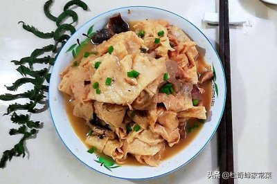 ​在家怎么炸腐竹，掌握好油温，就成功了大半，方法看这里