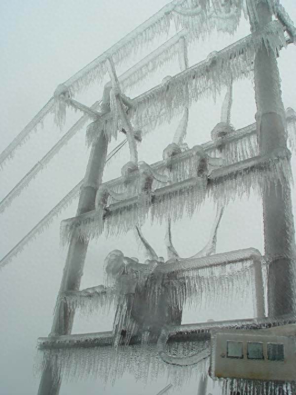 2008年南方雪灾，带你重回冰冻的记忆，那年你在哪？
