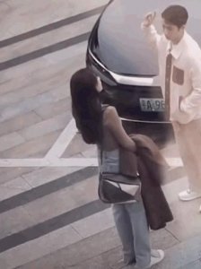 ​减肥成功的女明星，减肥前是胖大婶，减肥后是妙龄少女，超励志