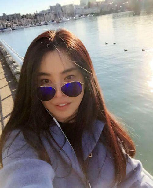 52岁王祖贤近照曝光,依旧美丽动人,不失少女风采!