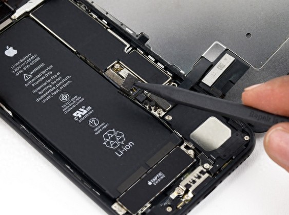 iPhone 7显示屏拆解过程图赏