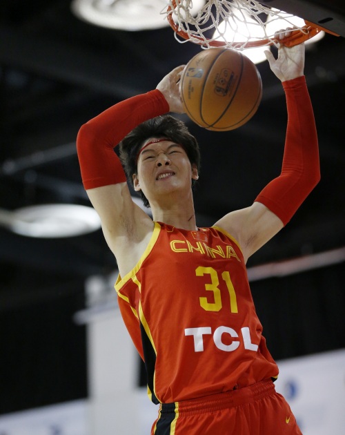篮球——NBA夏季联赛：中国队胜黄蜂队