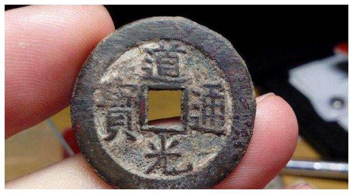 一枚古钱币康熙通宝竟卖到60万元，价值可以在上海买套房？