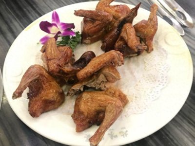 ​石岐乳鸽，补肝肾、益精气佳品