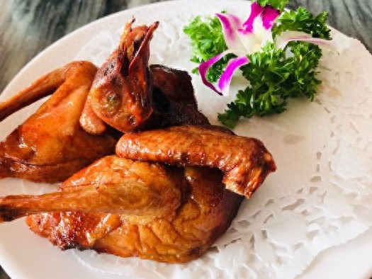 石岐乳鸽,补肝肾、益精气佳品