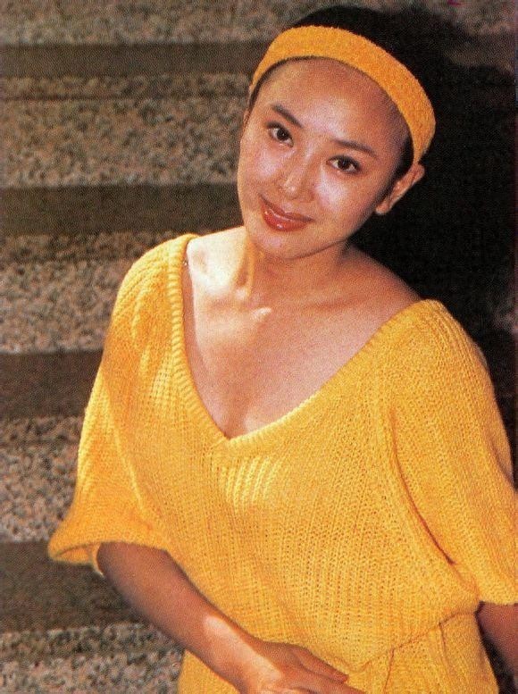 老照片:1980年代影星万琼