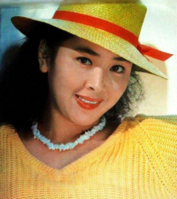 老照片:1980年代影星万琼