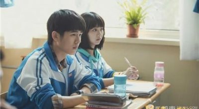 ​《最好的我们》作者八月长安，耿耿余淮的故事是她最好的自己