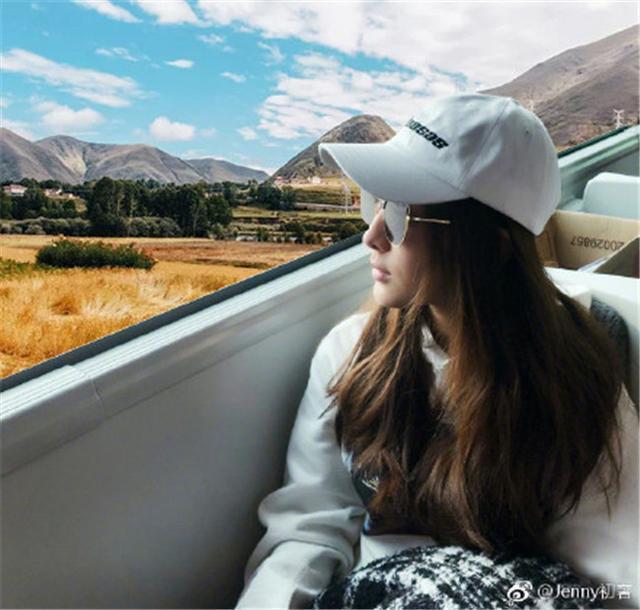 马苏微博求大神帮她P风景图 有才网友展现神技术