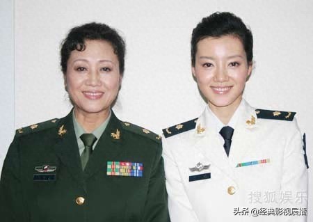 “军中母女花” 王丽云和车晓