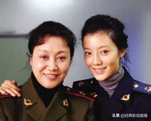 “军中母女花” 王丽云和车晓