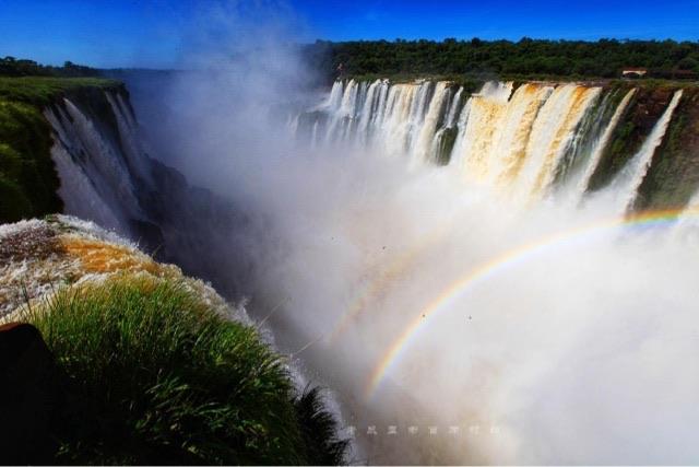 十大世界上最宽的瀑布是谁（伊瓜苏瀑布平均落差75米）  5