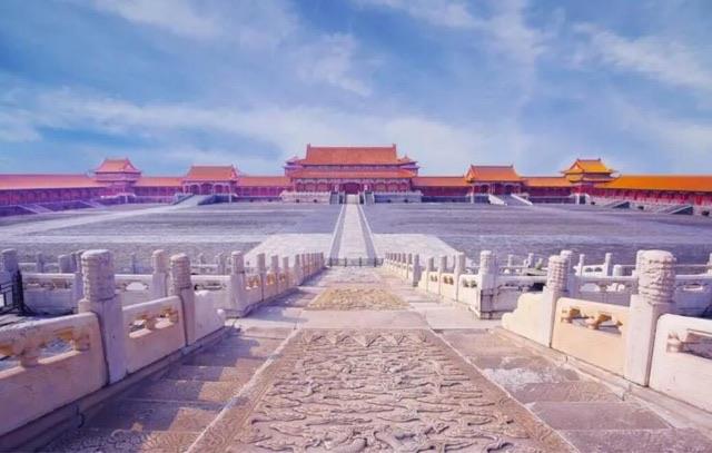 十大世界上最出名的十座宫殿（世界十大宫殿盘点）  1