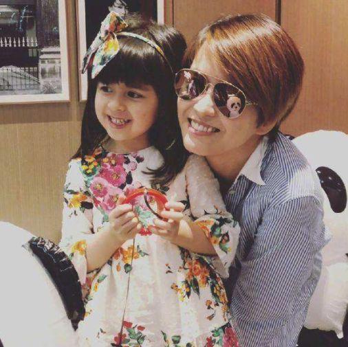 梁咏琪基因太强大，混血女儿颜值高到犯规，被赞“最美星二代”