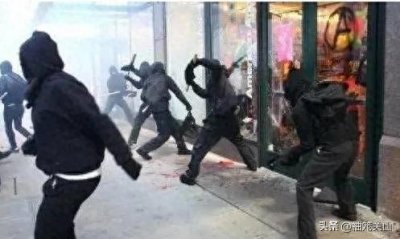​江苏邳州多人打砸便利店，涉事人是未成年，受害者是他们的同学！