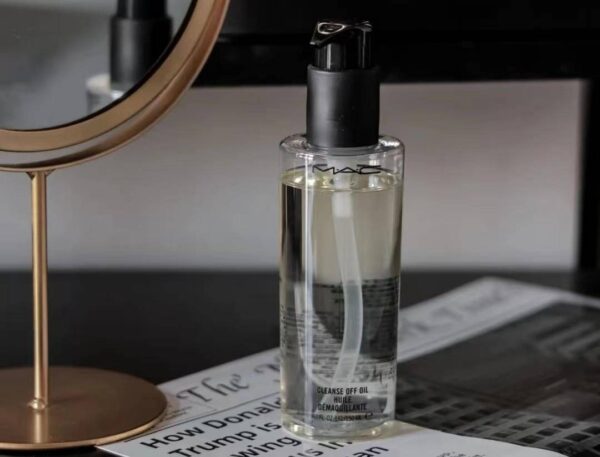 卸妆油十大排行榜10强(公认好用的卸妆油品牌有哪些)-1