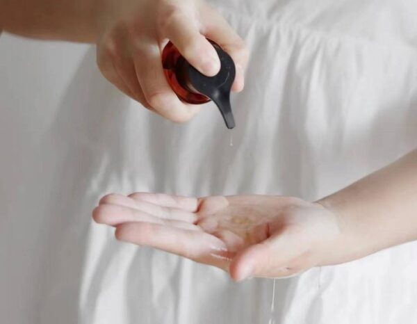 卸妆油十大排行榜10强(公认好用的卸妆油品牌有哪些)-1