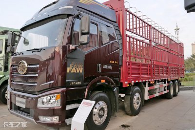 ​历时8年改款，全新内饰让人爱不释手，解放J6P载货车亮点多多