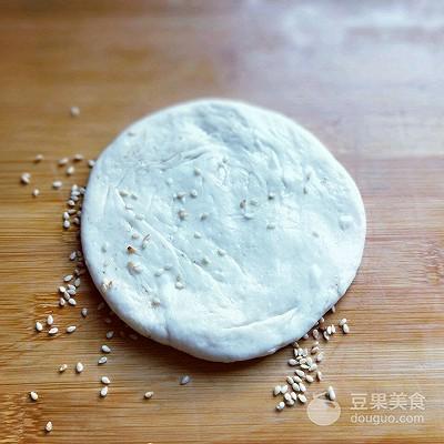 烧饼的做法电饼铛家庭版（烧饼夹烤肉利仁电饼铛）(11)