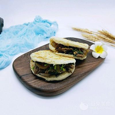 烧饼的做法电饼铛家庭版（烧饼夹烤肉利仁电饼铛）(26)