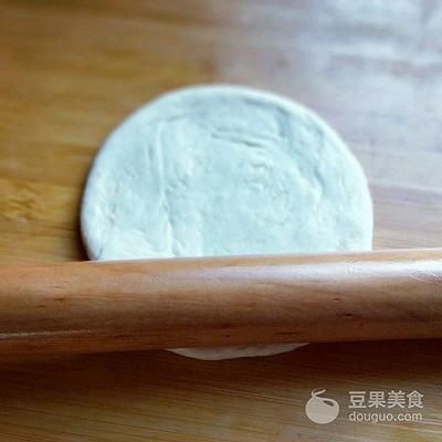 烧饼的做法电饼铛家庭版（烧饼夹烤肉利仁电饼铛）(10)