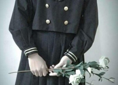 ​女生假装喜欢你会有什么表现别被外表所欺骗（女生假装喜欢你的表现 假装做给你