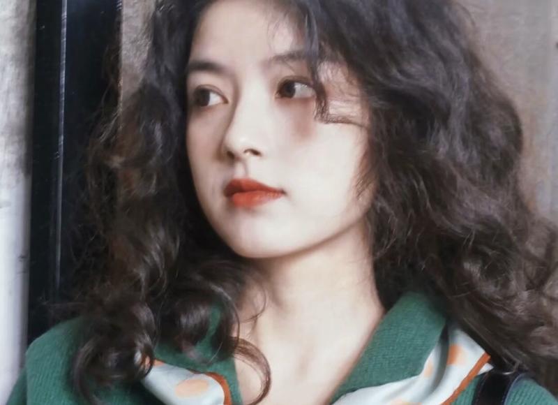 和女生约会怎么聊天？和女生约会聊天技巧