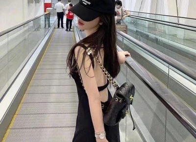 ​闷骚男喜欢女生的表现有哪些？