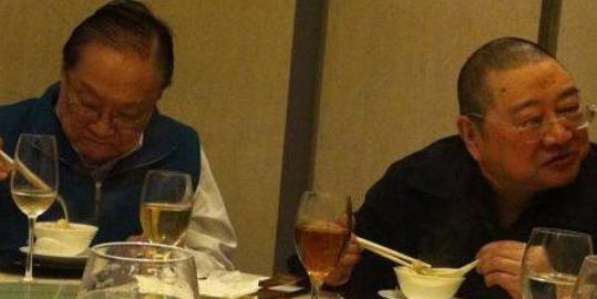 古龙的上联“冰比冰水冰”，当年金庸没对出，而今读者却对出来！