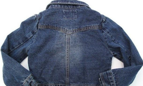 牛仔衣服怎么防止掉色,怎样防止新牛仔裤掉色图5