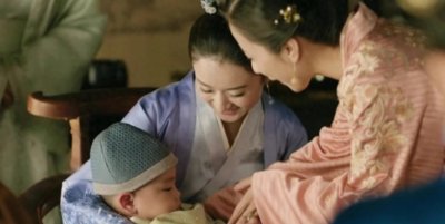 ​《知否》番外：长柏一家应邀参加淑兰孩子满月酒，看到福哥儿