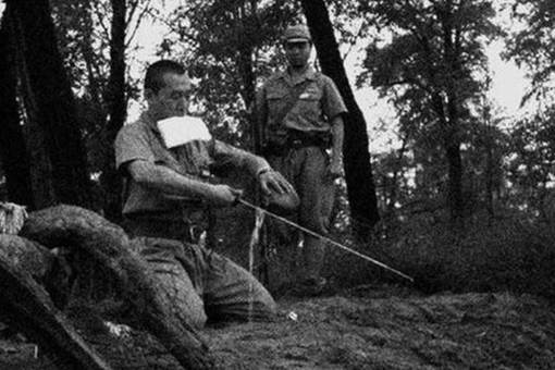 日本军人剖腹自杀的过程是怎样的?图文详解剖腹自杀全过程