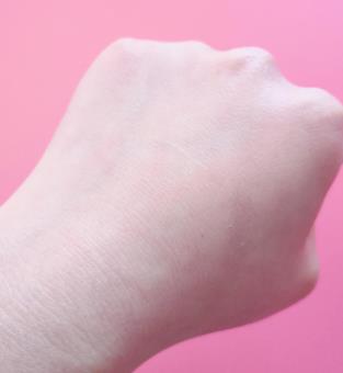 ZA隔离霜成分分析 添加维C美白成分