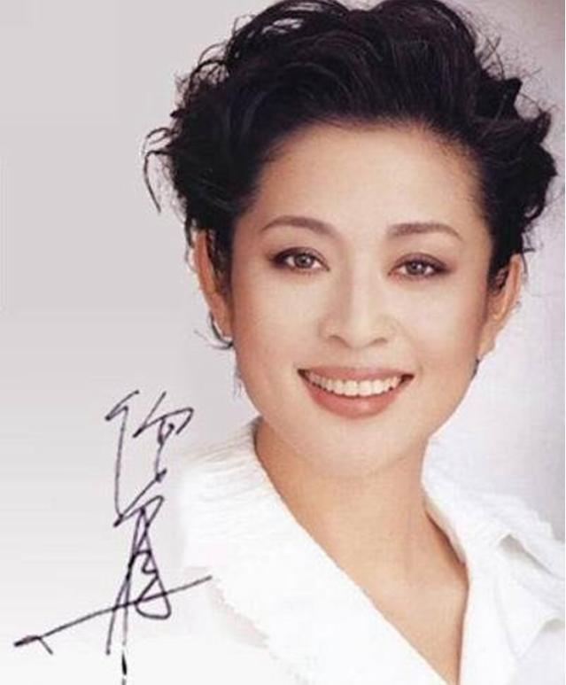 朱雨辰和姜妍分手原因曝光,网友称姜妍太明智了!