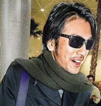 胡歌心形发际线走红，不仅女星脱发，男星的中年除了发福还有秃顶