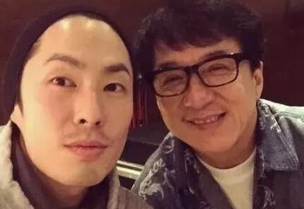 胡歌心形发际线走红，不仅女星脱发，男星的中年除了发福还有秃顶