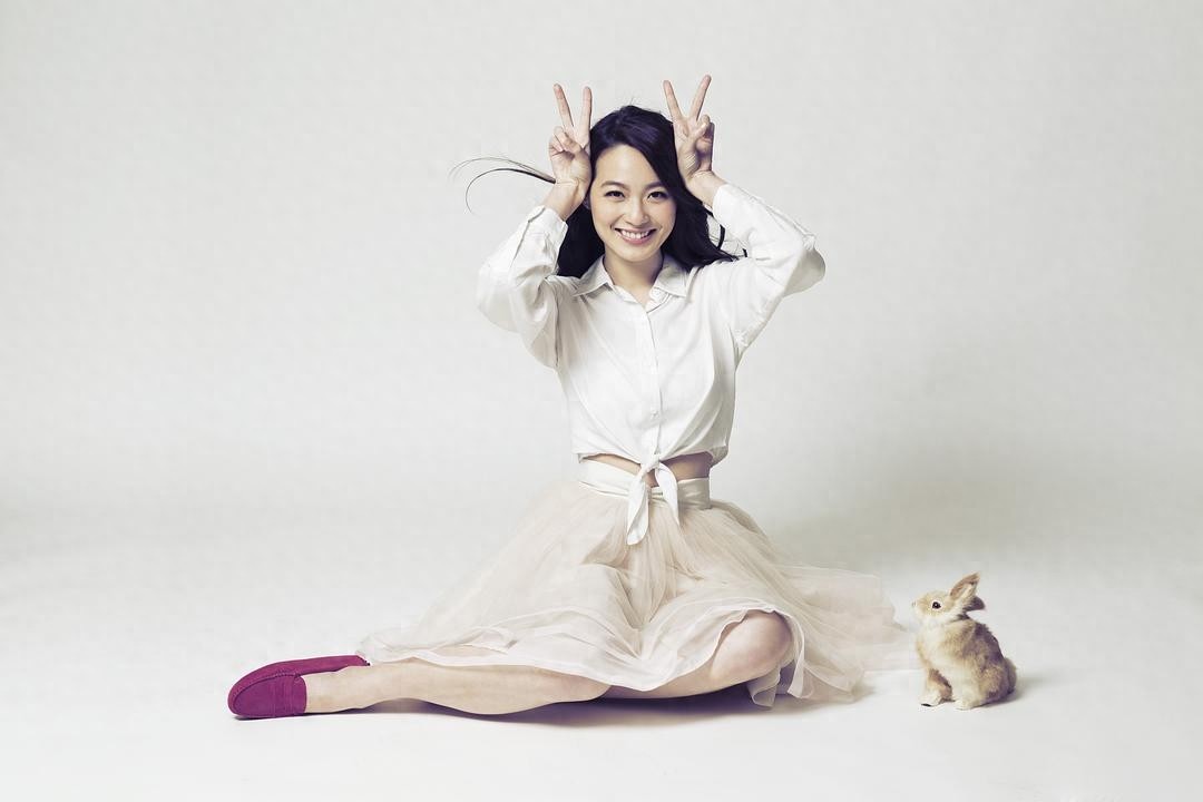 组图：新一任“晶女郎”蔡洁