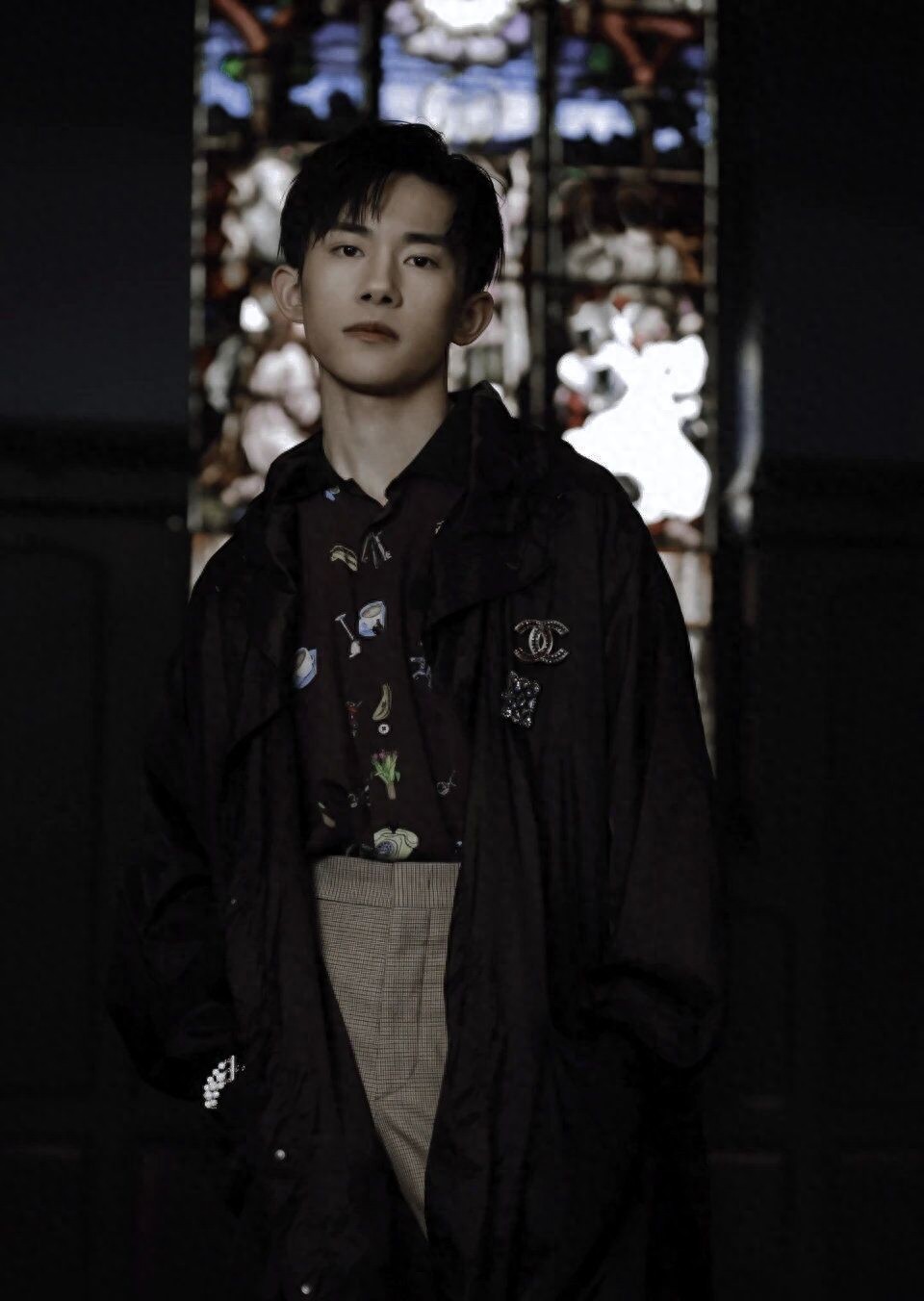 易烊千玺高清手机壁纸分享（二）