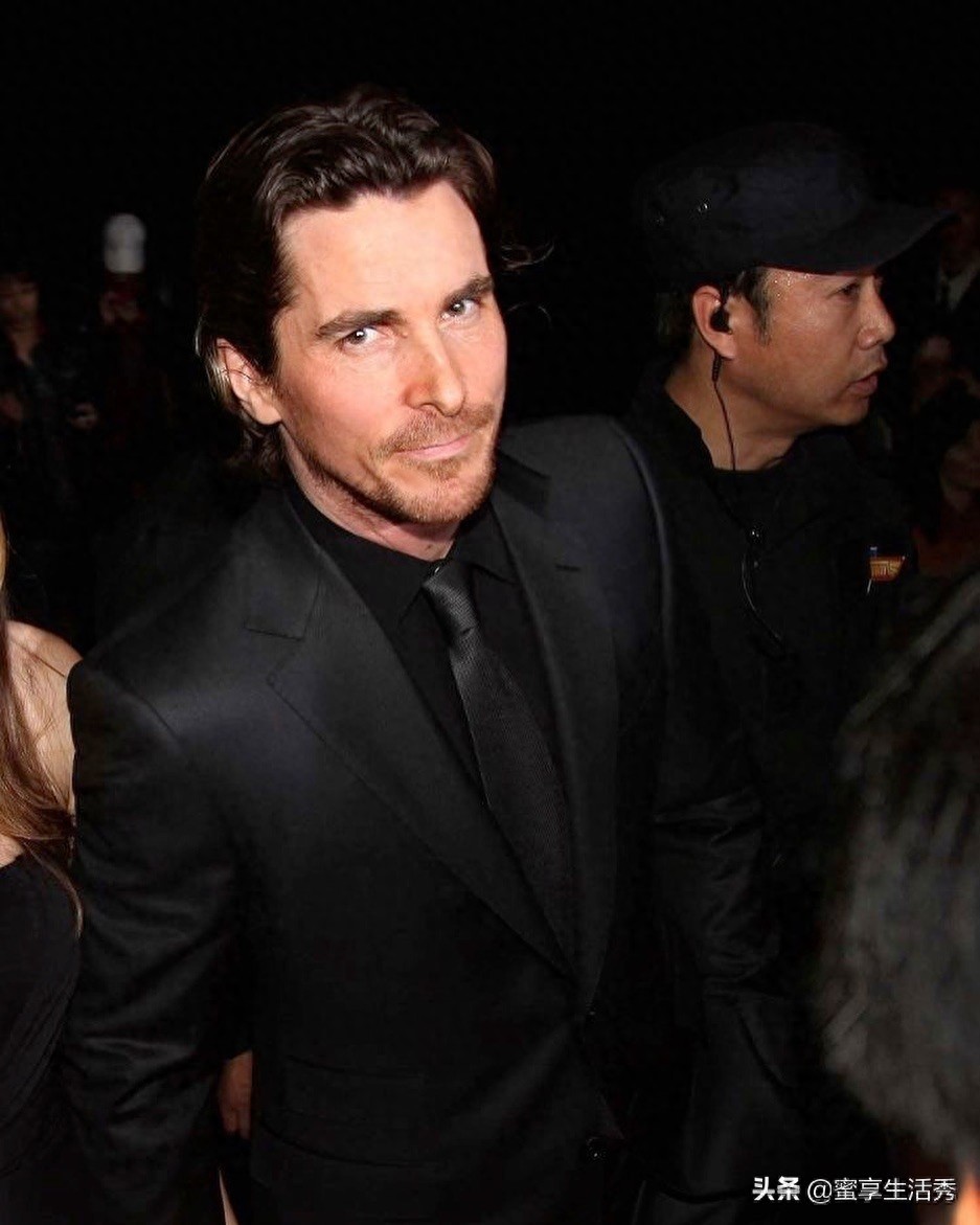 弹簧身材克里斯蒂安·贝尔，老去的年龄也不影响他的气质