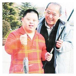 家有“残疾”孩子的明星，倪萍放弃事业，她伺候儿子40多年