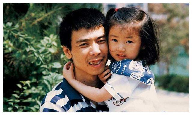 家有“残疾”孩子的明星，倪萍放弃事业，她伺候儿子40多年