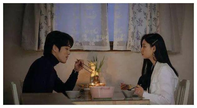 宋承宪新剧帅出天际，《迫降》金正贤客串，与女主徐智慧再续前缘