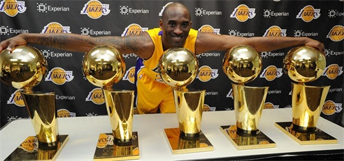 8·24科比日 让我们一起盘点科比生涯最具代表性的24大荣誉