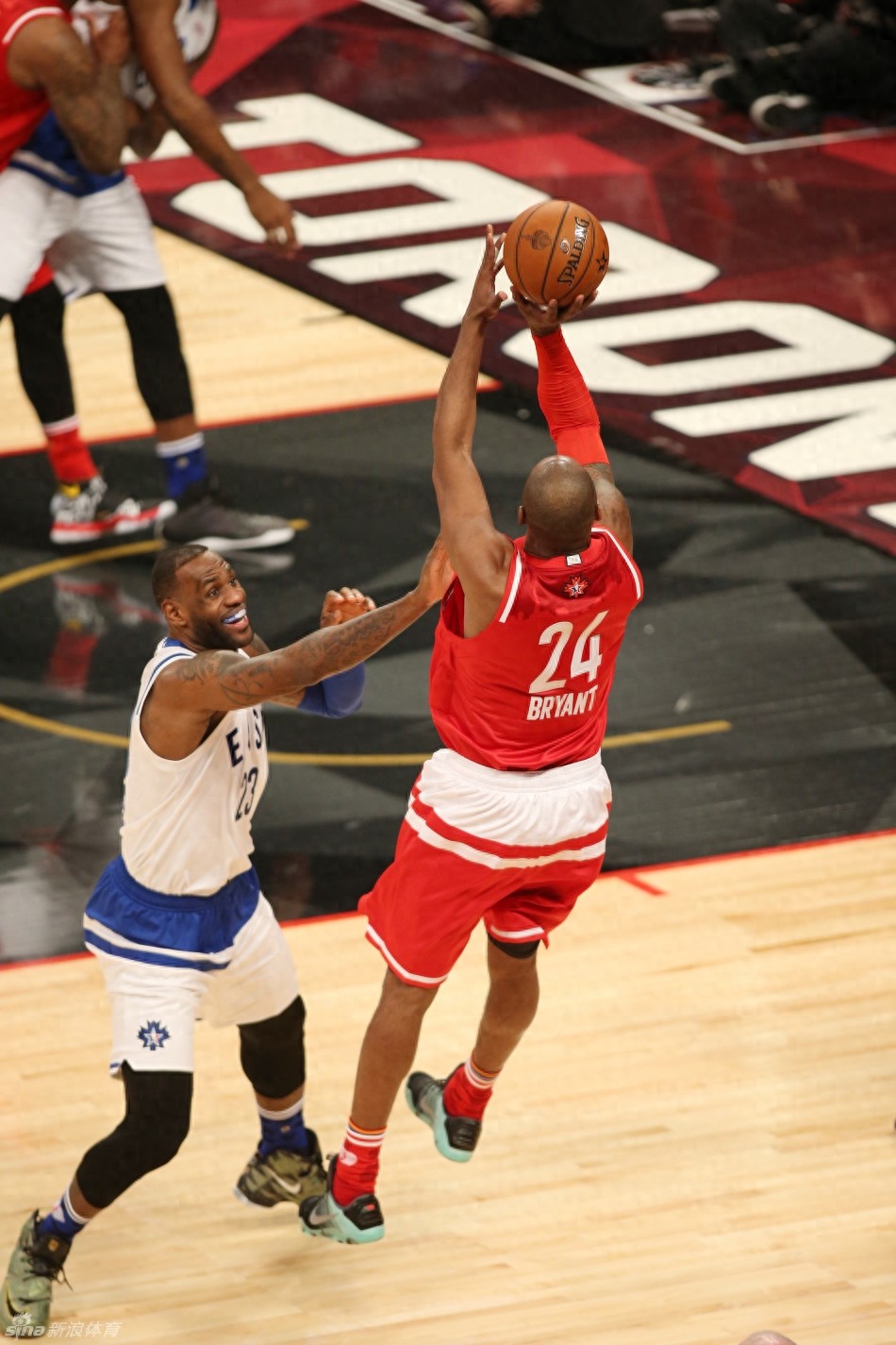 8·24科比日 让我们一起盘点科比生涯最具代表性的24大荣誉